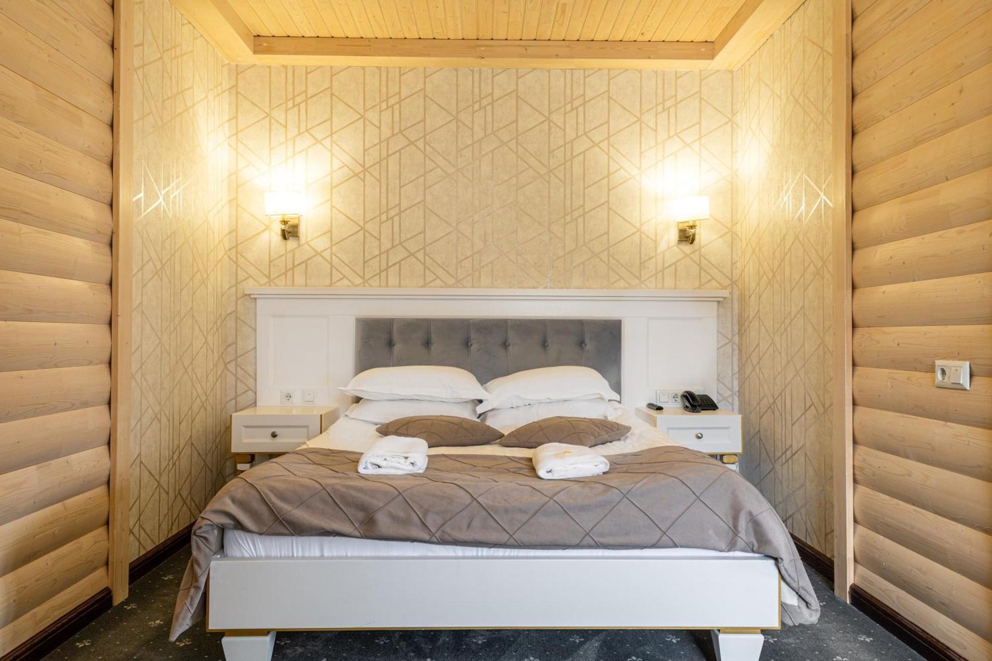 Marion & - Renovation - Rooms, Area, Swimming Pool, Reception, Restaurant, Lounge Bar, Hookah Bar, Children's Room, Parking, And Breakfast Included In The Price Буковель